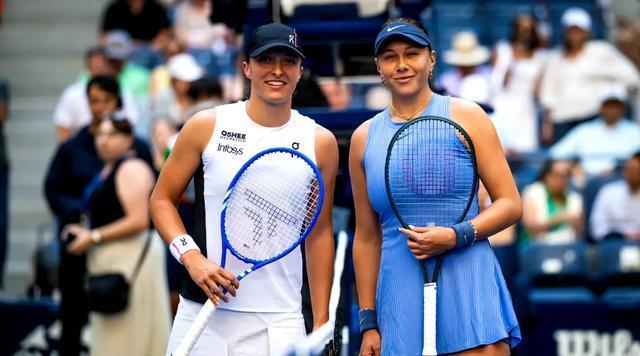 阿尼西莫娃, 赛后现场采, https