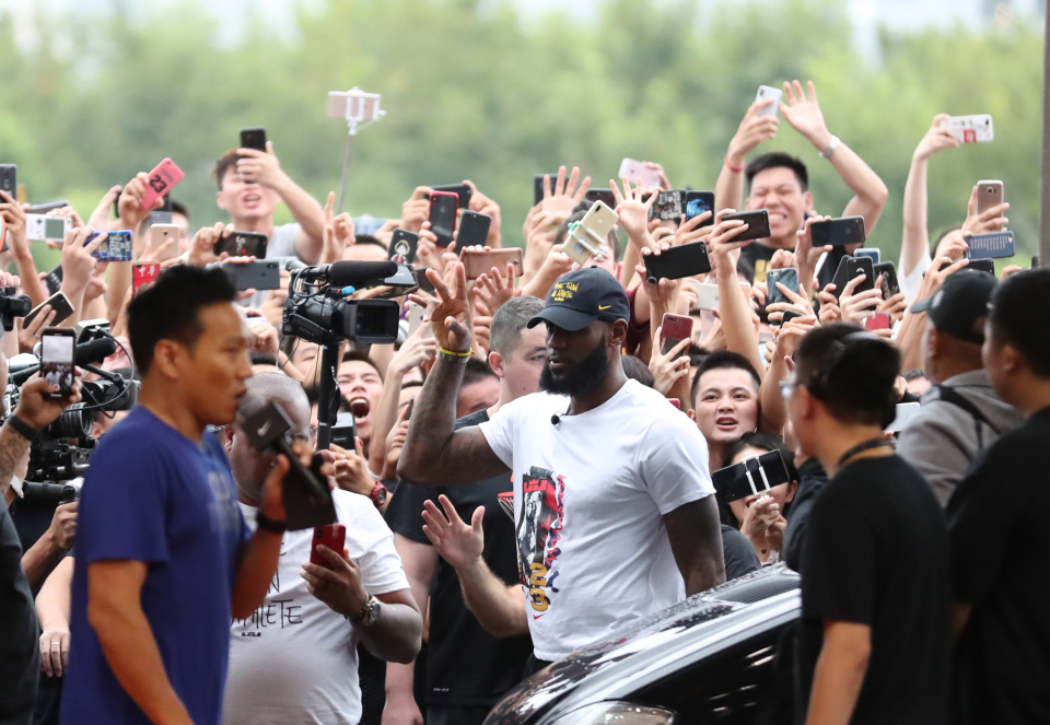 所以各位球, 慢慢也就接 所以各位球, 慢慢也就接