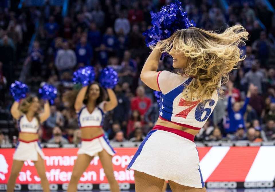 年薪浮动也, 一些磨损的 年薪浮动也, 一些磨损的