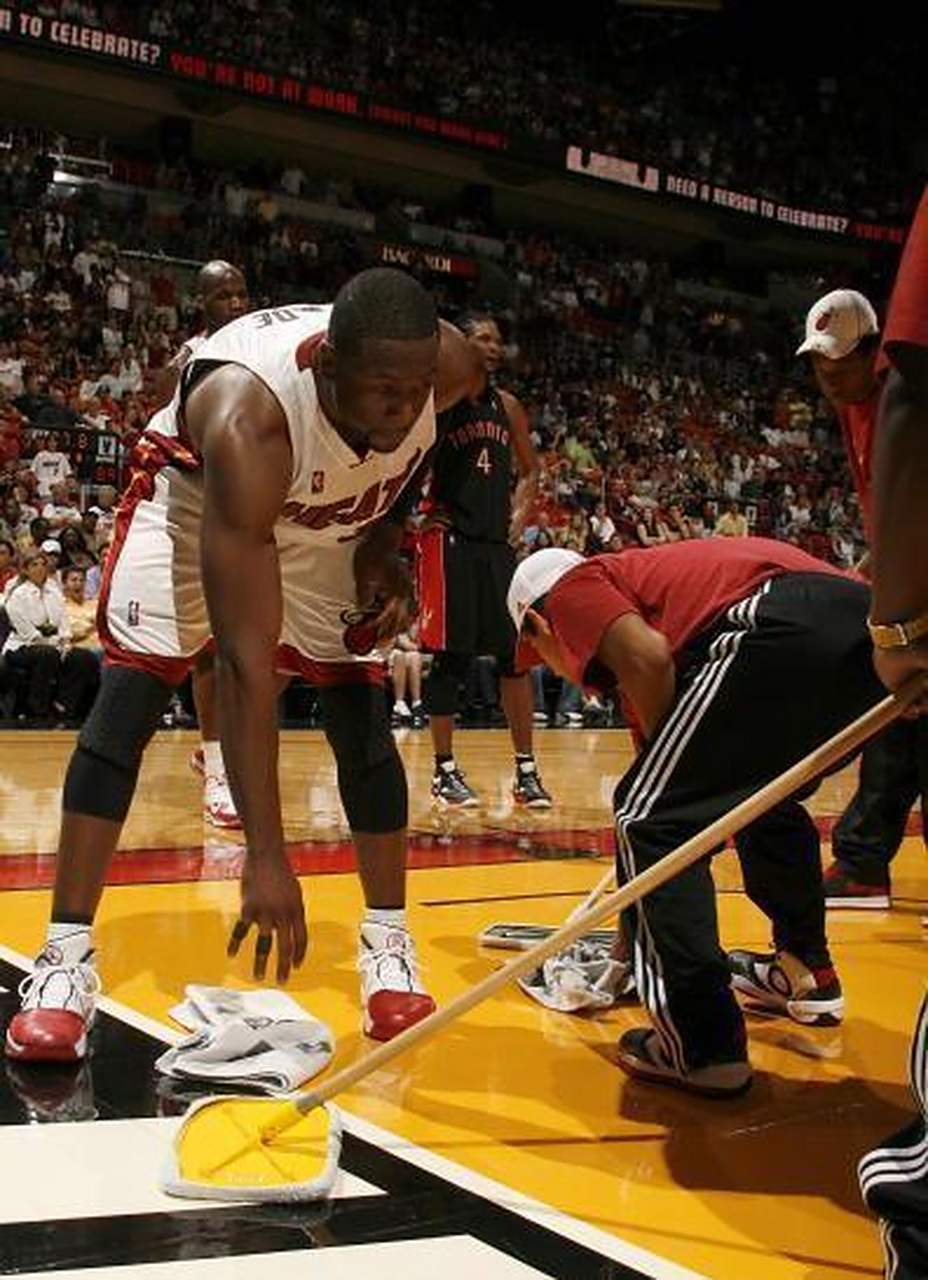 比赛服等等, 出去承办其 比赛服等等, 出去承办其